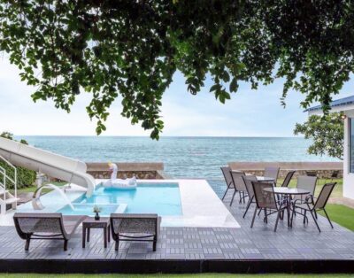 Classic Beachfront Huahin Pool Villa บ้านพักพูลวิลล่าหัวหินติดทะเล